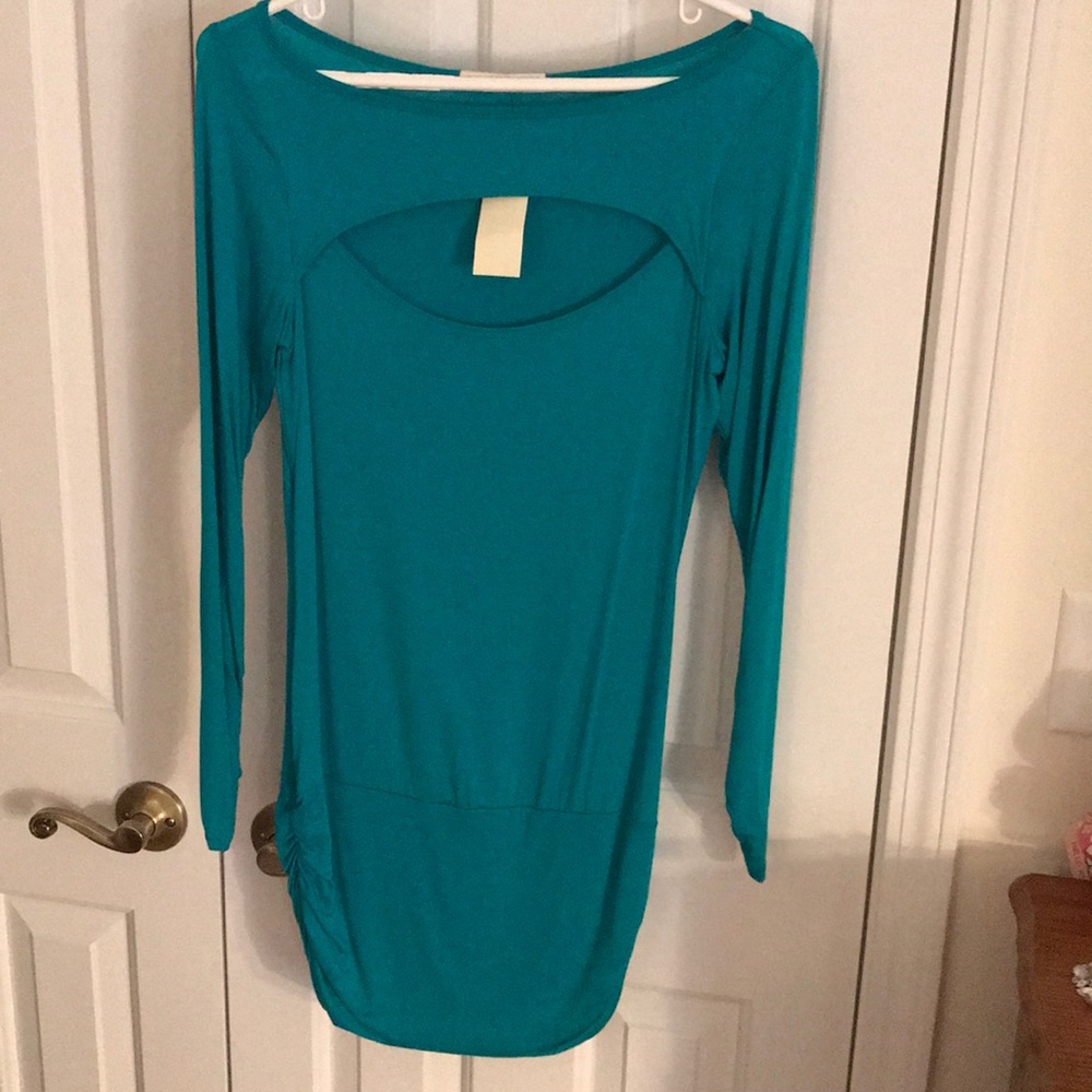 NWT Arden B cut out long sleeve shirt!